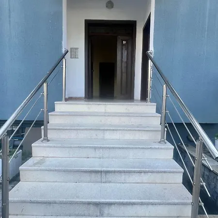 Akuena Apartment *